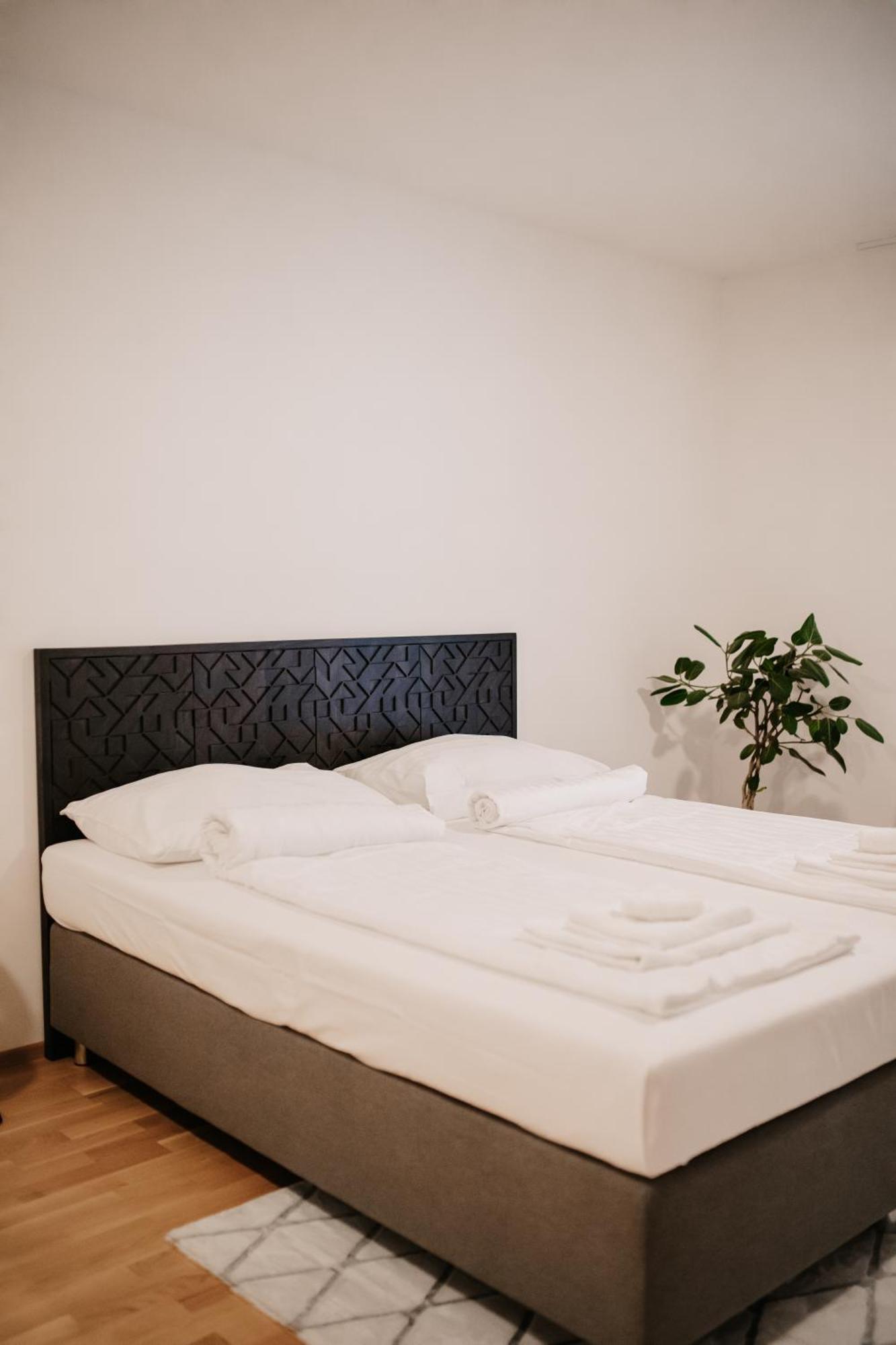 Modern Apartments Виена Екстериор снимка